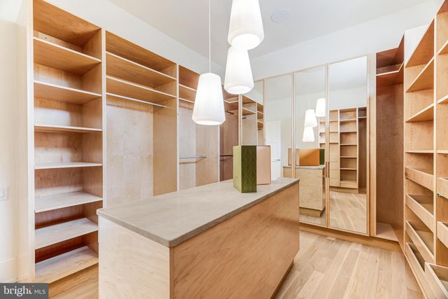 $3,950,000 | 3632 36th Road North, Arlington, VA 22207