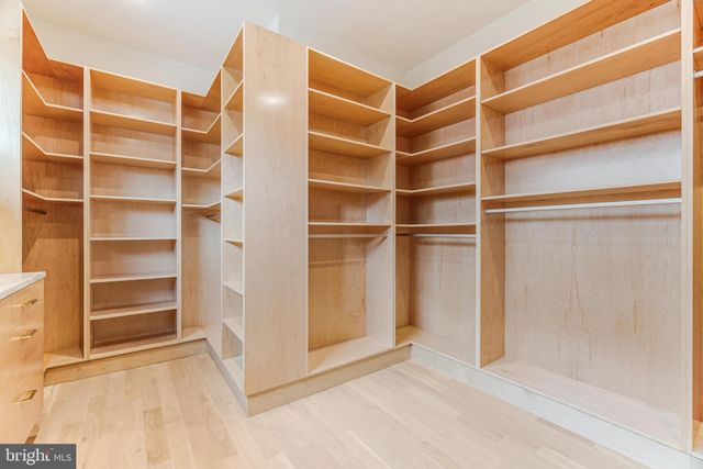 $3,950,000 | 3632 36th Road North, Arlington, VA 22207