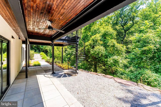 $3,950,000 | 3632 36th Road North, Arlington, VA 22207