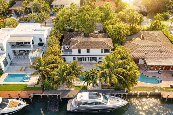 $3,650,000 | 1895 Northeast 118th Road, North Miami, FL 33181