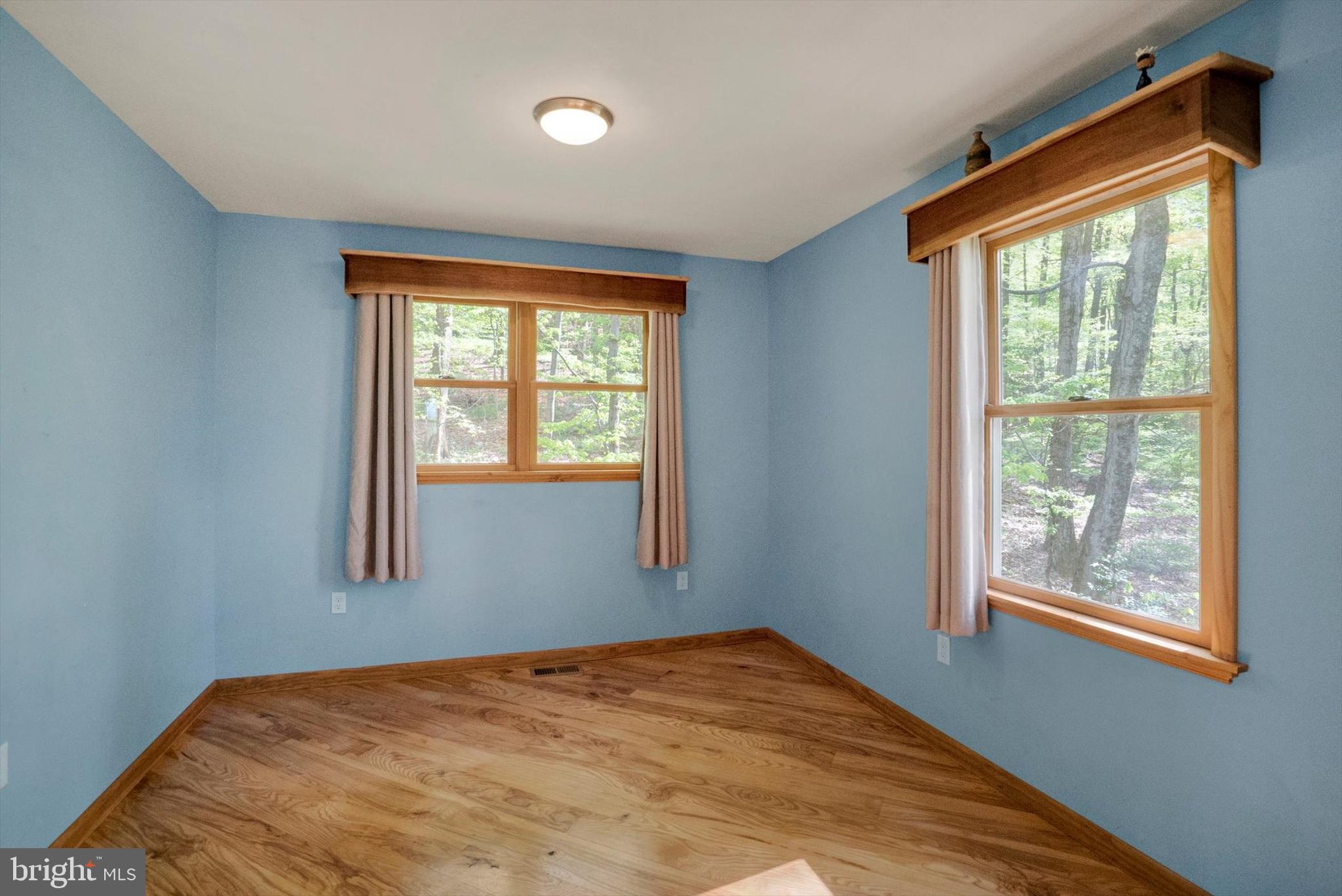 1694 Spring Valley Road Center Valley, PA 18034 - Photo 18 of 36