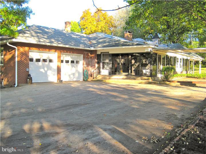 3330 Mill Road Collegeville, PA 19426 - Photo 6 of 22 Garage