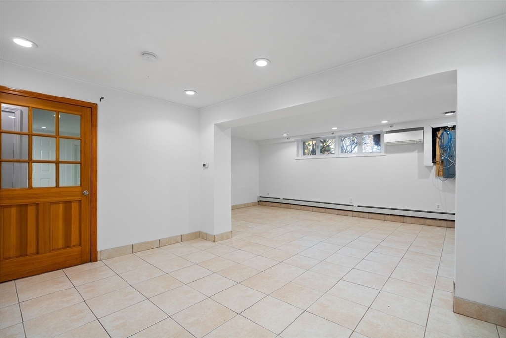 76 Hill Street Lexington, MA 02421 - Photo 22 of 28 Gallery Image 22