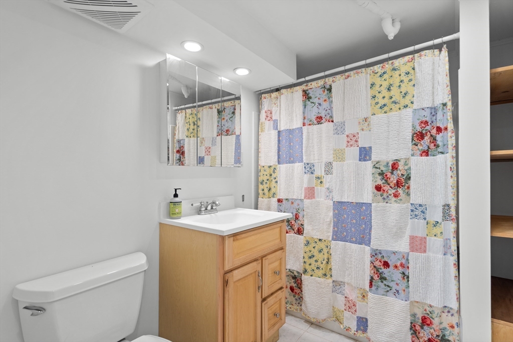 76 Hill Street Lexington, MA 02421 - Photo 25 of 28 Gallery Image 25