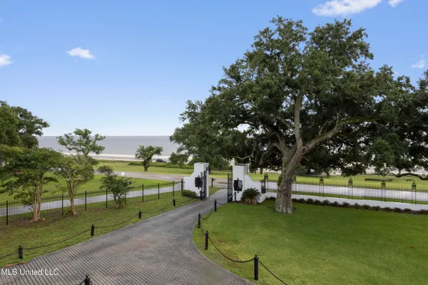 $4,200,000 | 923 East Scenic Drive, Pass Christian, MS 39571