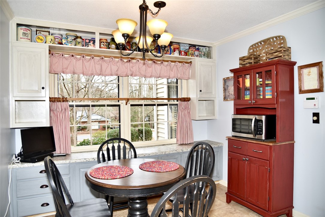104 Greenbriar Road Anderson, SC 29621 - Photo 11 of 35