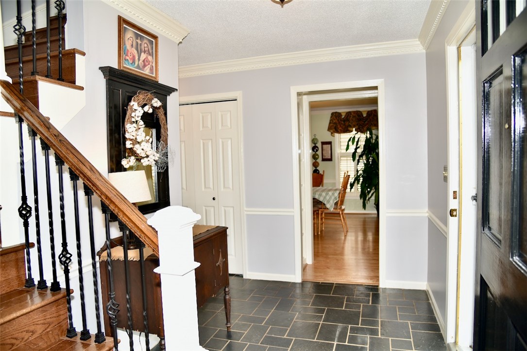 104 Greenbriar Road Anderson, SC 29621 - Photo 5 of 35
