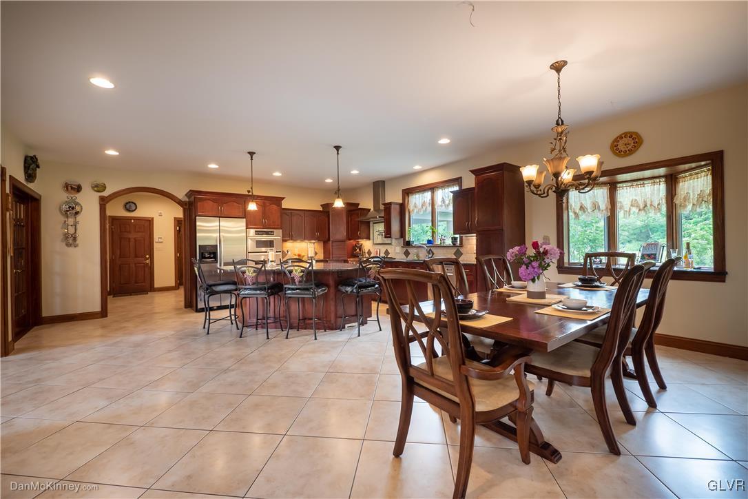 2087 Kally Ridge Road Hellertown, PA 18055 - Photo 8 of 50 Gallery Image 8