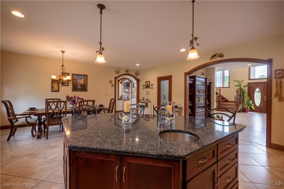 2087 Kally Ridge Road Hellertown, PA 18055 - Photo 9 of 50 Gallery Image 9