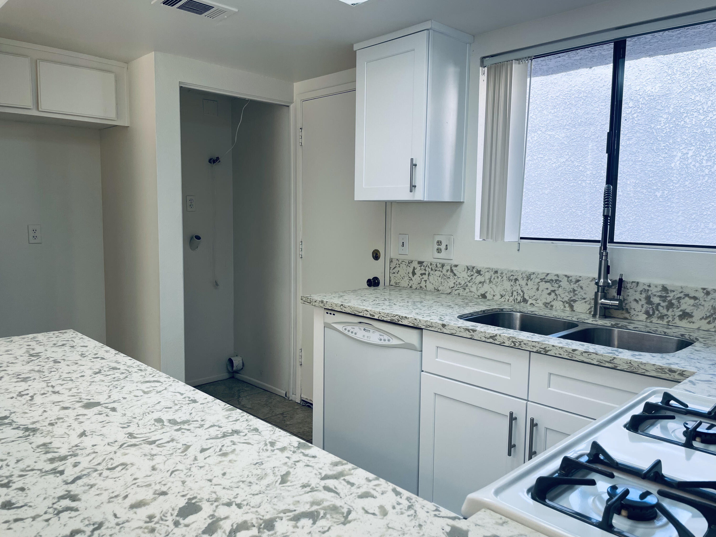 69603 Heather Way Rancho Mirage, CA 92270 - Photo 6 of 31 IMG_4556