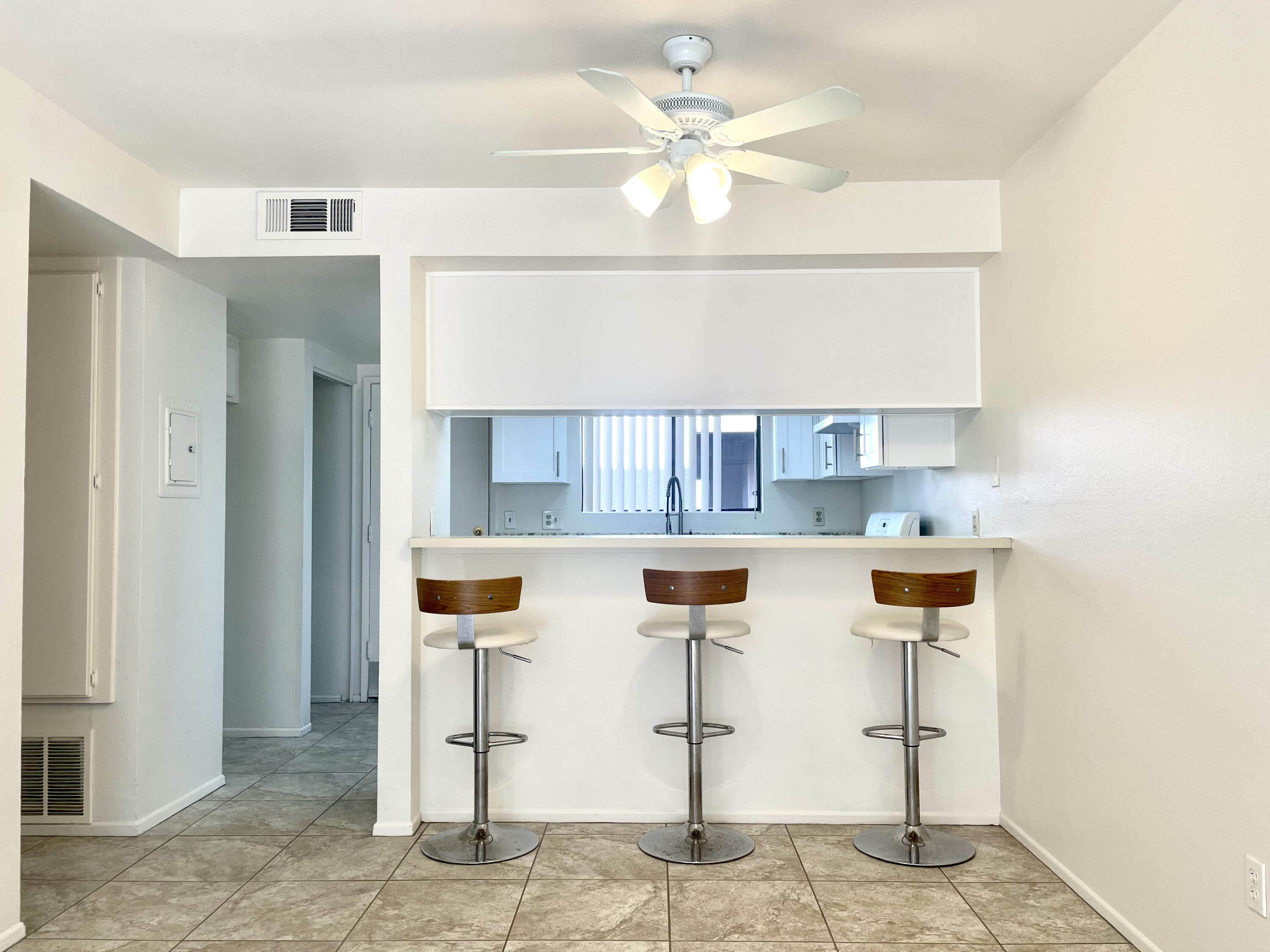 69603 Heather Way Rancho Mirage, CA 92270 - Photo 7 of 31 IMG_4667