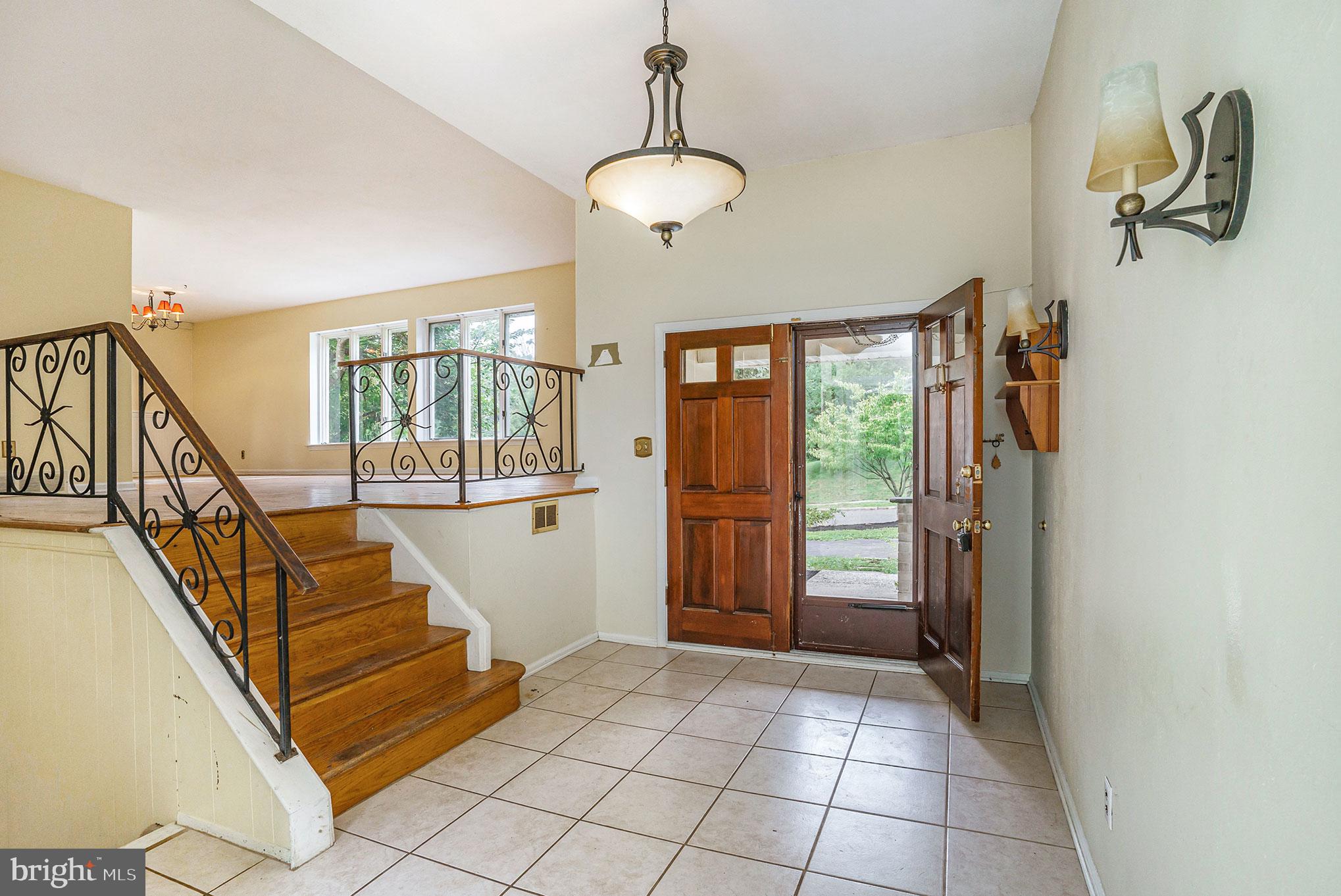 721 Mourning Dove Road Audubon, PA 19403 - Photo 4 of 34 Gallery Image 4