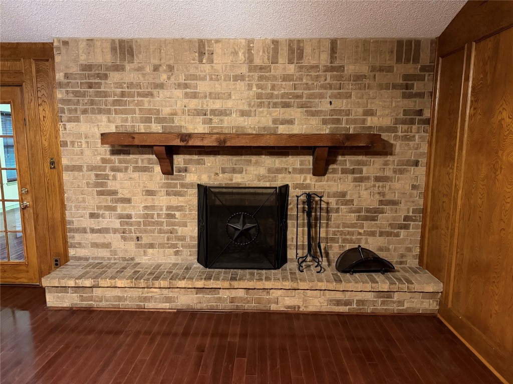 913 Cannan Drive Angleton, TX 77515 - Photo 31 of 39