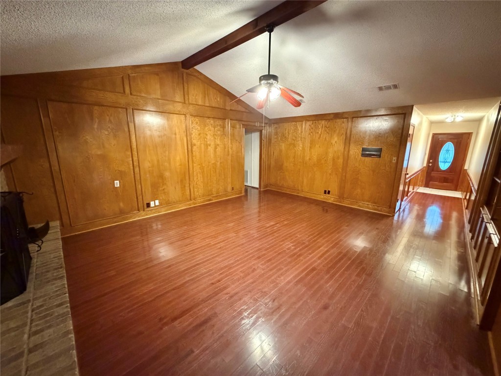 913 Cannan Drive Angleton, TX 77515 - Photo 32 of 39