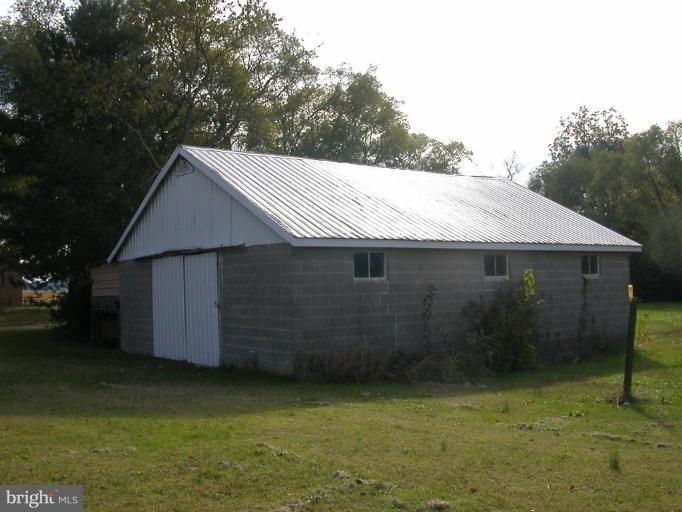 4507 Preston Road Hurlock, MD 21643 - Photo 11 of 13 Barn
