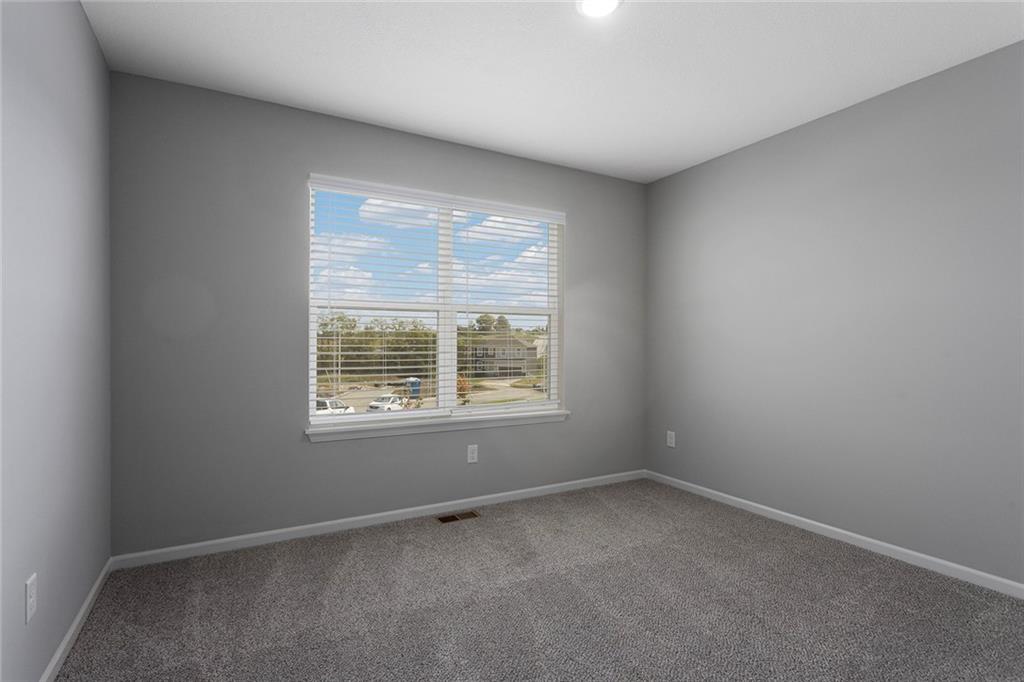 608 Foxglove Lane Raymore, MO 64083 - Photo 17 of 26