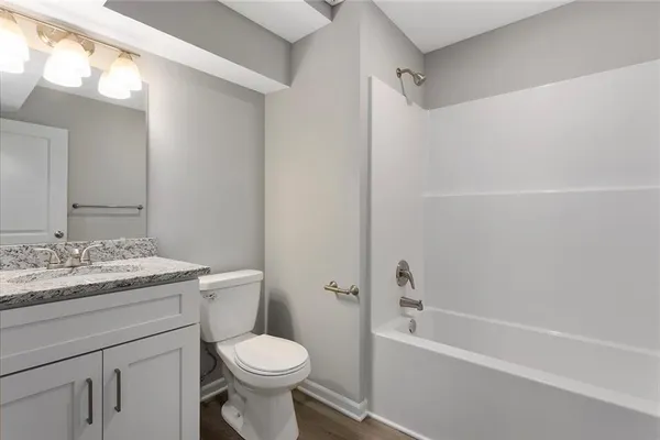 $359,900 | 608 Foxglove Lane, Raymore, MO 64083