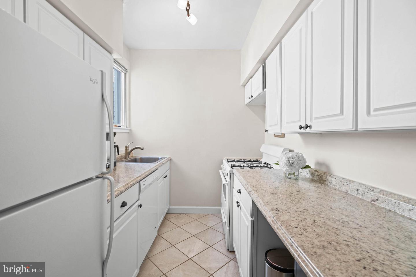 1656 Avon Place Northwest Washington, DC 20007 - Photo 9 of 10