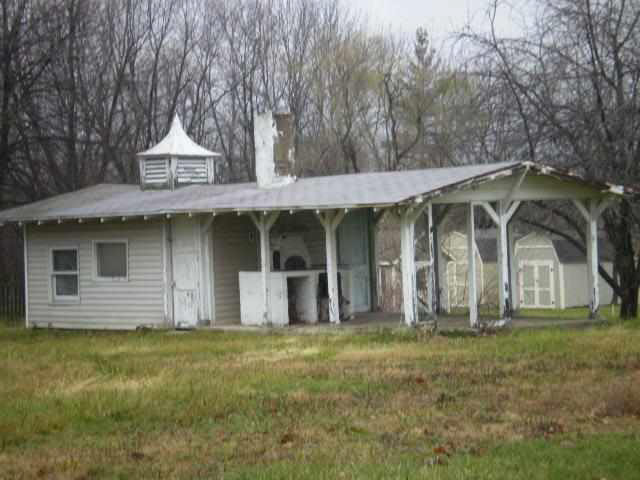 3402 Backmeyer Road Richmond, IN 47374 - Photo 5 of 10 Gallery Image 5