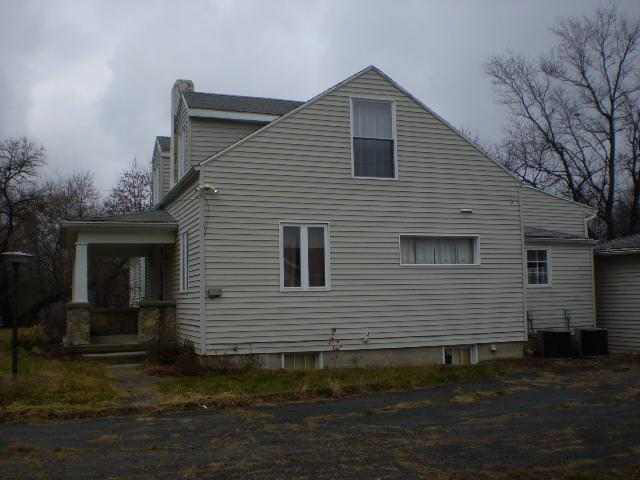 3402 Backmeyer Road Richmond, IN 47374 - Photo 6 of 10 Gallery Image 6