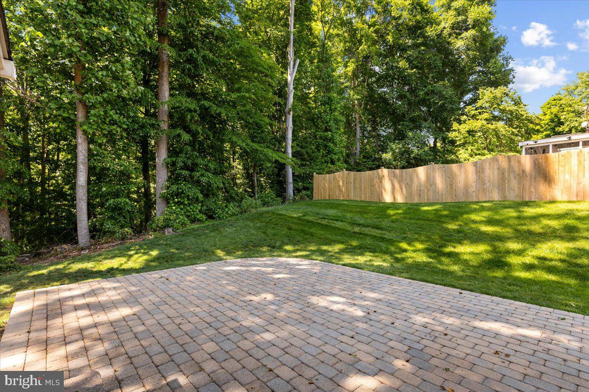 7805 Roundabout Way Springfield, VA 22153 - Photo 41 of 45