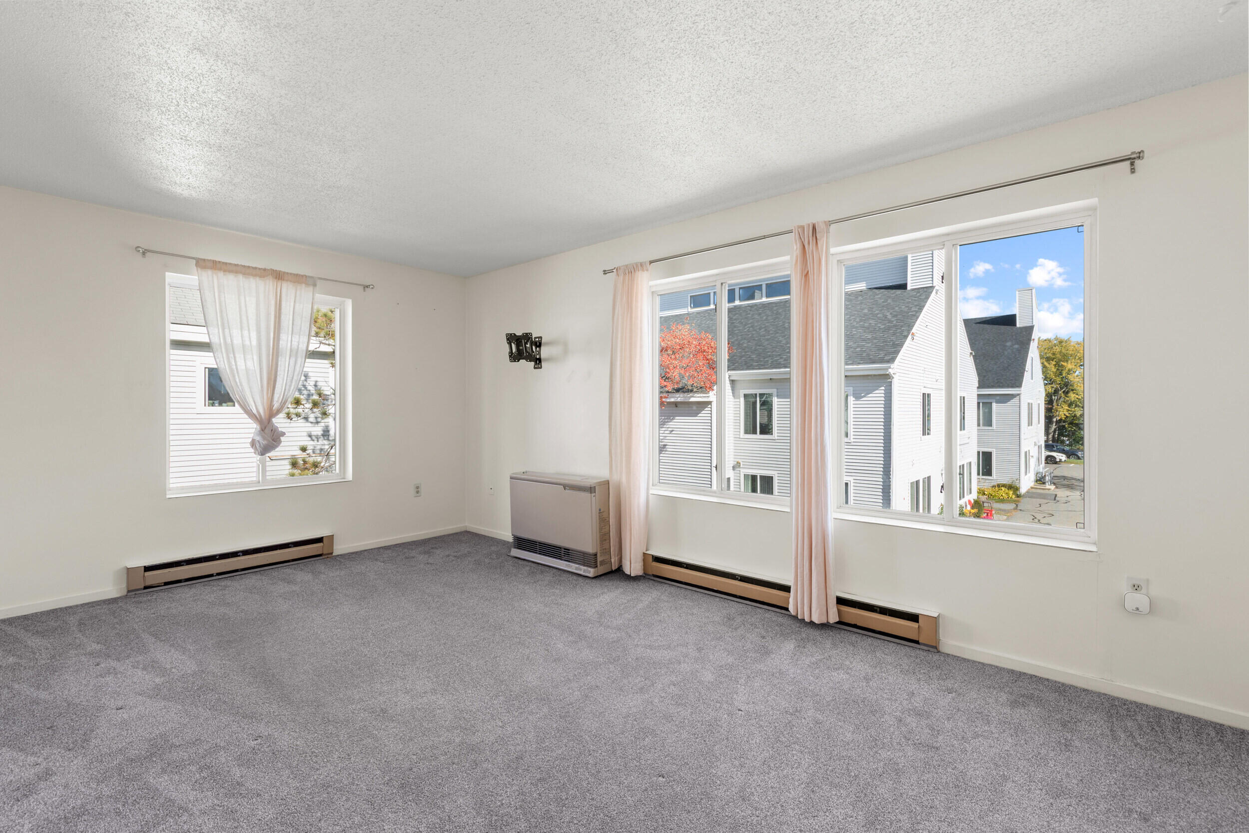 18 Ocean Street, Unit 55 South Portland, ME 04106 - Photo 5 of 25 18 ocean st south portland_002