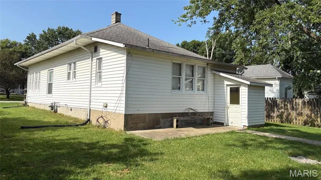 $57,000 | 306 West Plum Street, Percy, IL 62272