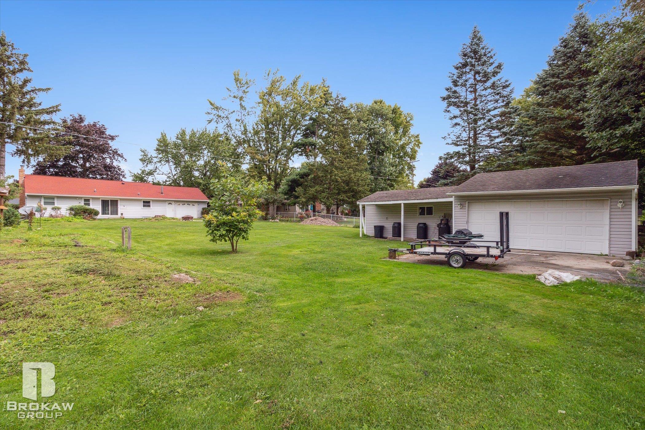 1489 Williamsburg Road Flint, MI 48507 - Photo 44 of 50 50121506-45.JPG