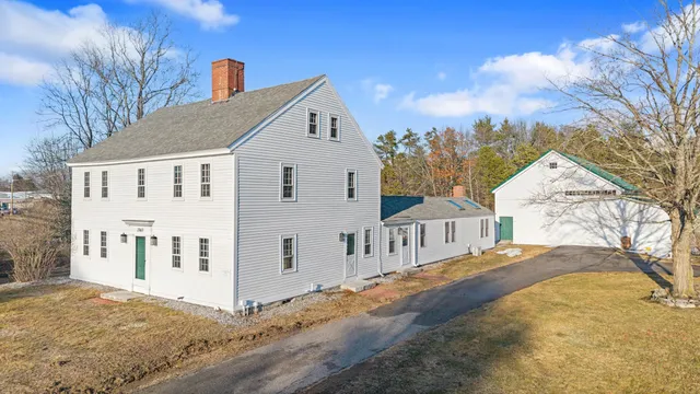 $849,900 | 454 Main Street, Fremont, NH 03044