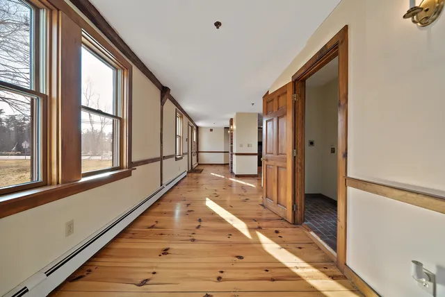 $849,900 | 454 Main Street, Fremont, NH 03044