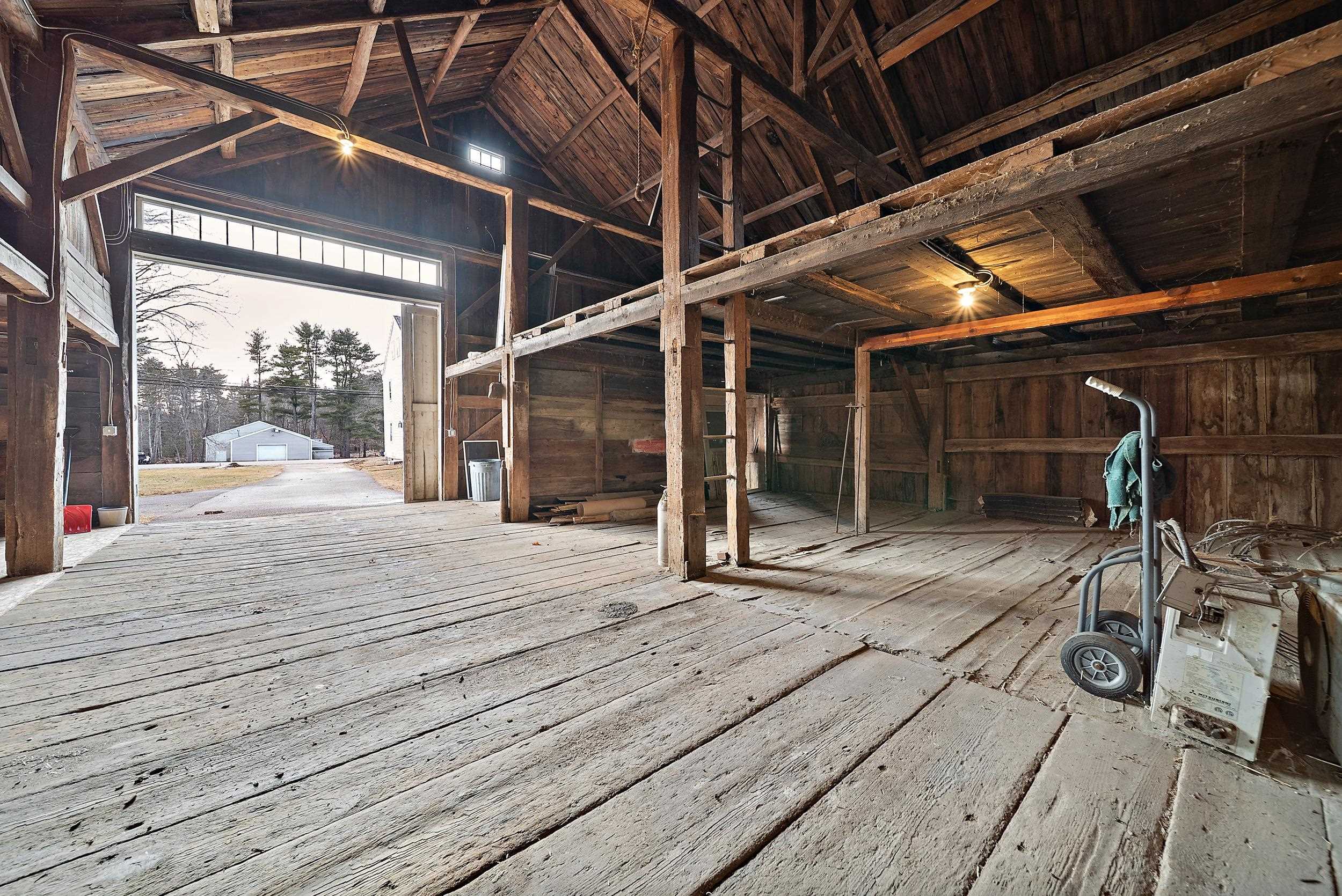 454 Main Street Fremont, NH 03044 - Photo 52 of 58