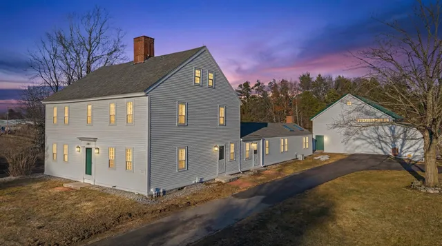 $849,900 | 454 Main Street, Fremont, NH 03044