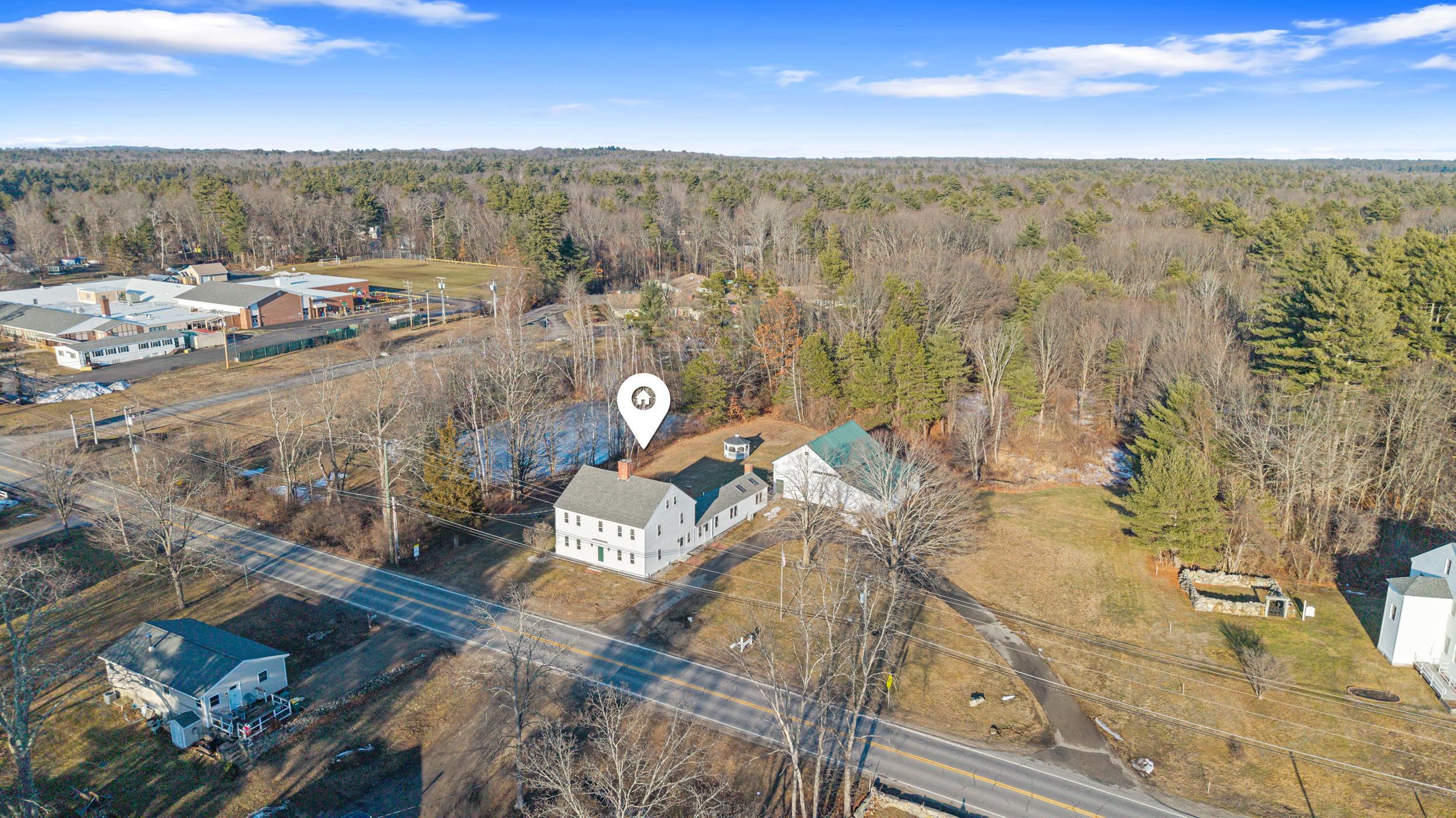 454 Main Street Fremont, NH 03044 - Photo 8 of 58