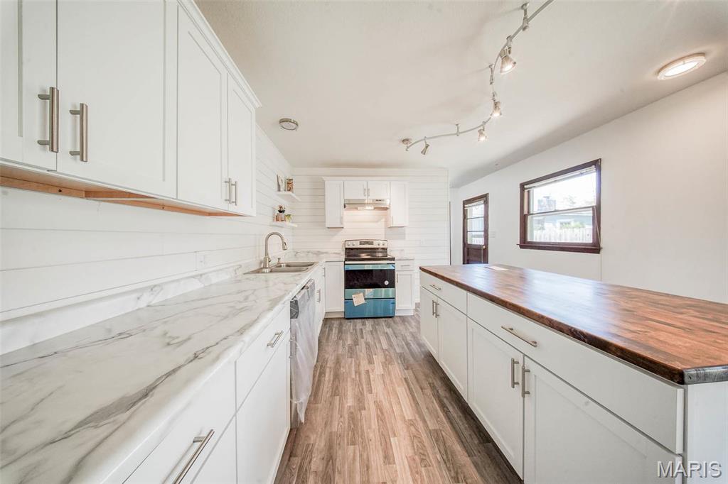 1301 Whitney Lane Rolla, MO 65401 - Photo 11 of 40