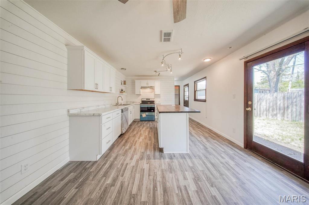 1301 Whitney Lane Rolla, MO 65401 - Photo 7 of 40