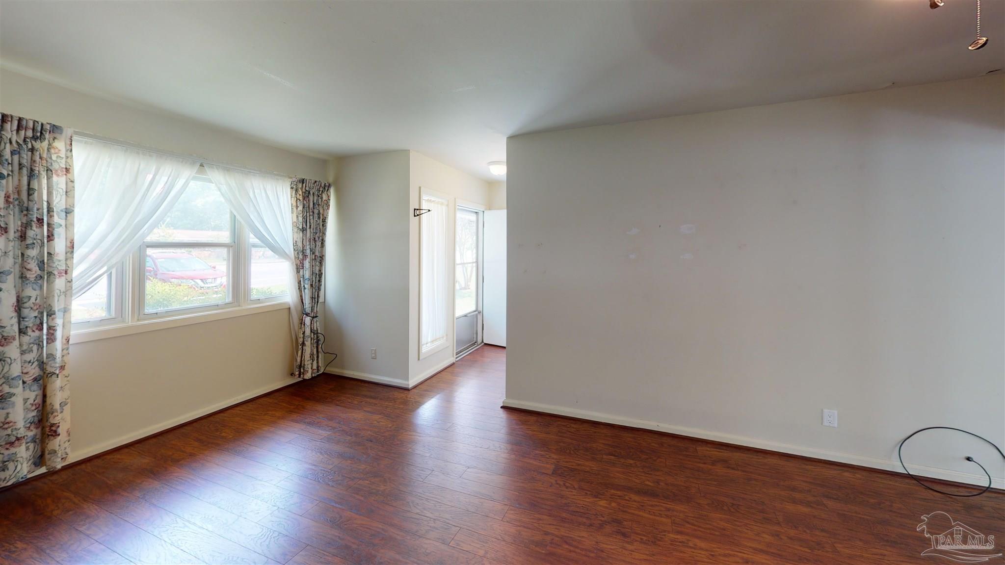 3184 Creighton Road Pensacola, FL 32504 - Photo 3 of 23 Gallery Image 3