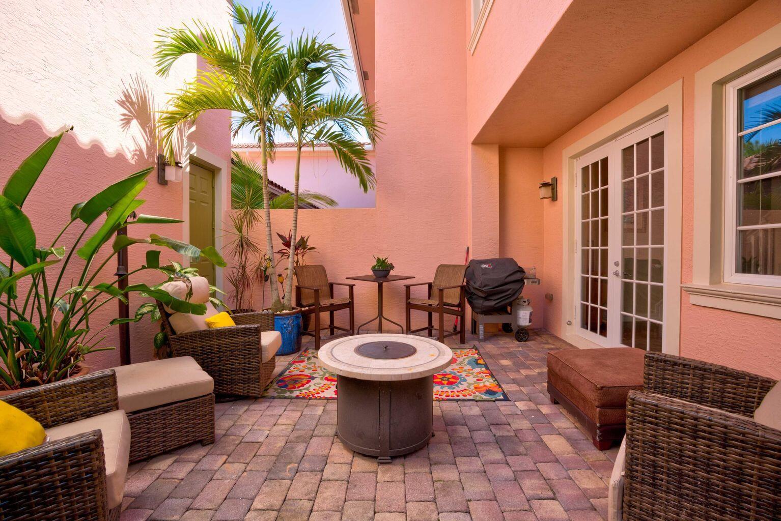 138 Lismore Lane Jupiter, FL 33458 - Photo 10 of 13 patio 138 3