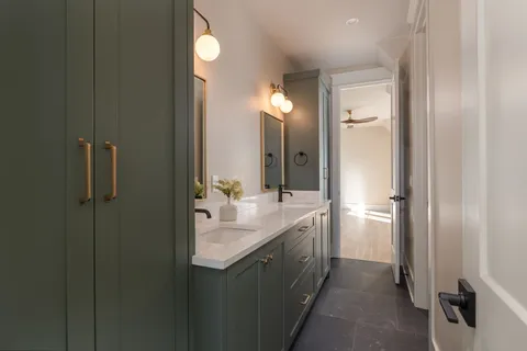 $2,299,900 | 1711 Electric Avenue, Nashville, TN 37206