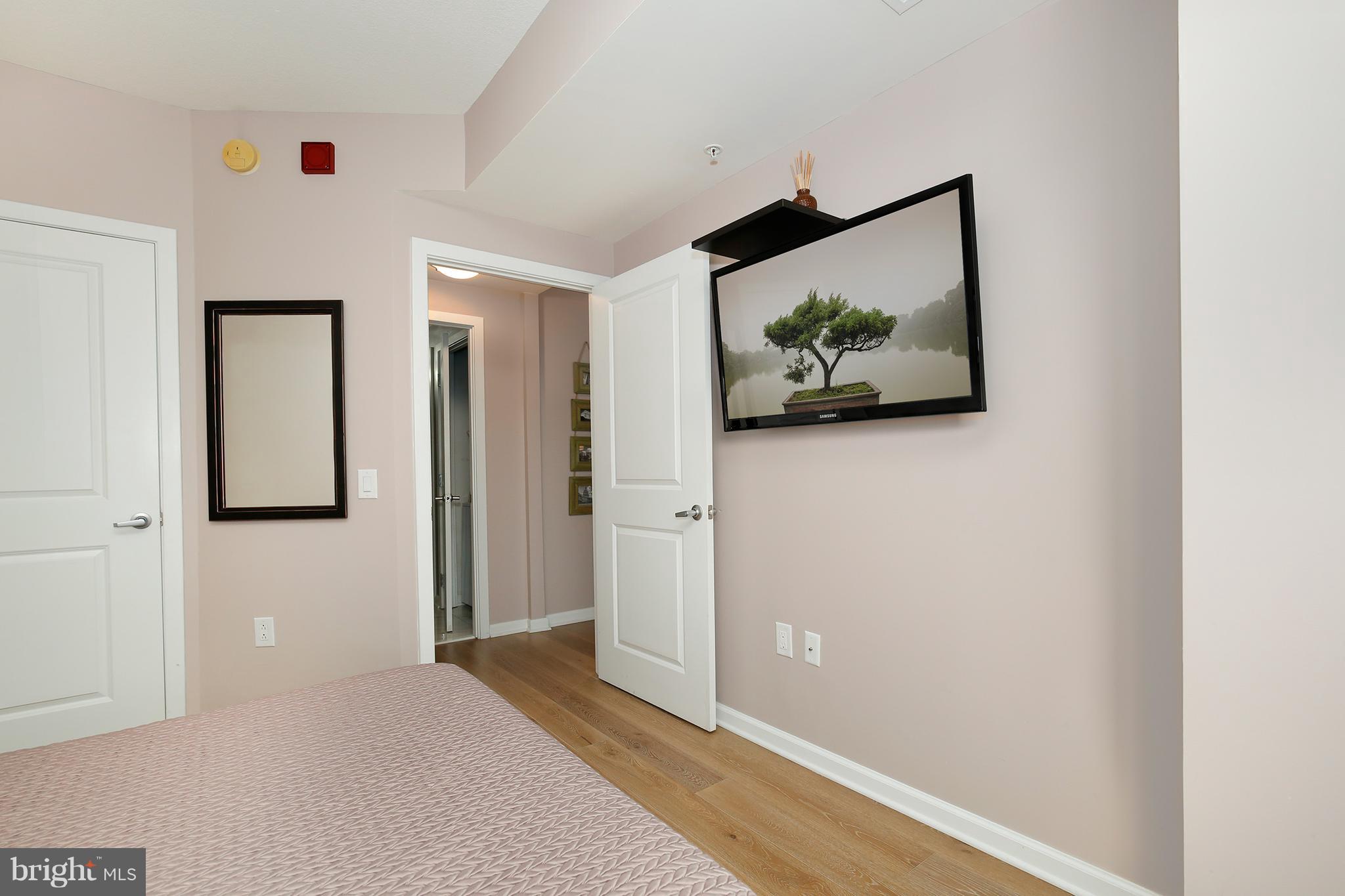 440 L Street Northwest, Unit 811 Washington, DC 20001 - Photo 24 of 43