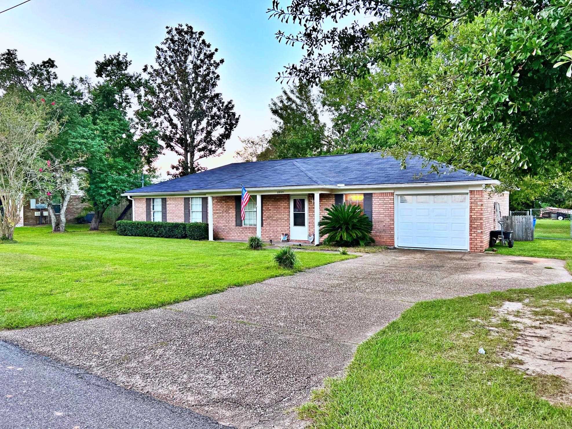 25125 Olive Street Elberta, AL 36530 - Photo 3 of 32 Front Of Structure