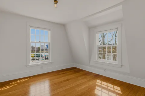$799,000 | 17 Commercial Street, Kittery, ME 03904