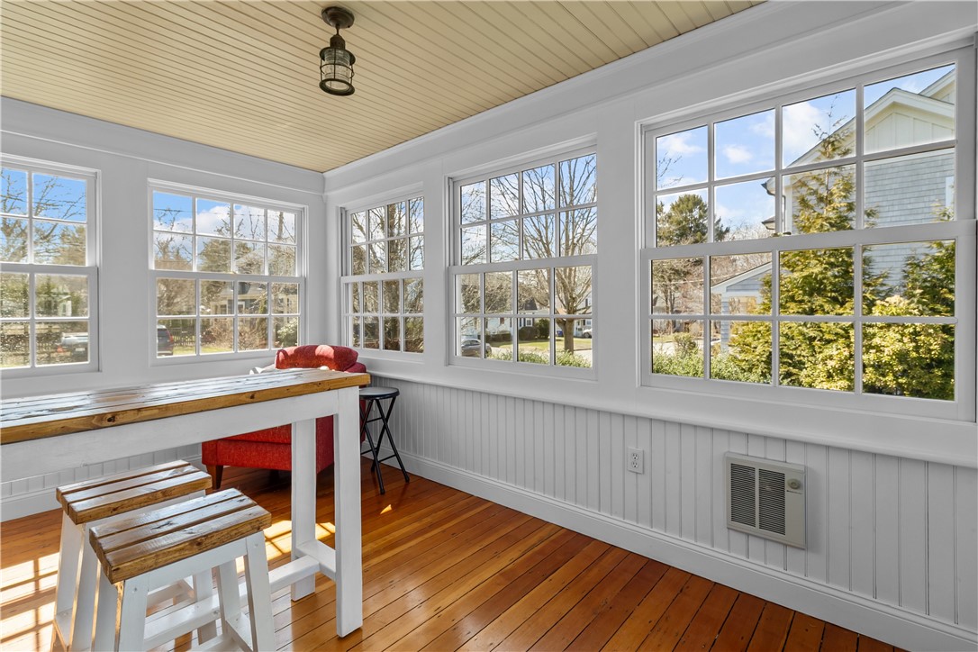 15 Maple Street Warren, RI 02885 - Photo 18 of 48 Florida room