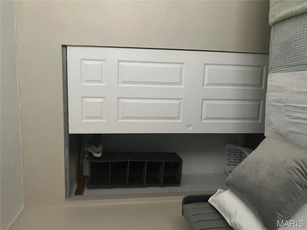 1009 Belle Valley Drive, Unit 8 Belleville, IL 62220 - Photo 14 of 17