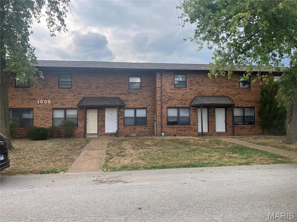 1009 Belle Valley Drive, Unit 8 Belleville, IL 62220 - Photo 15 of 17