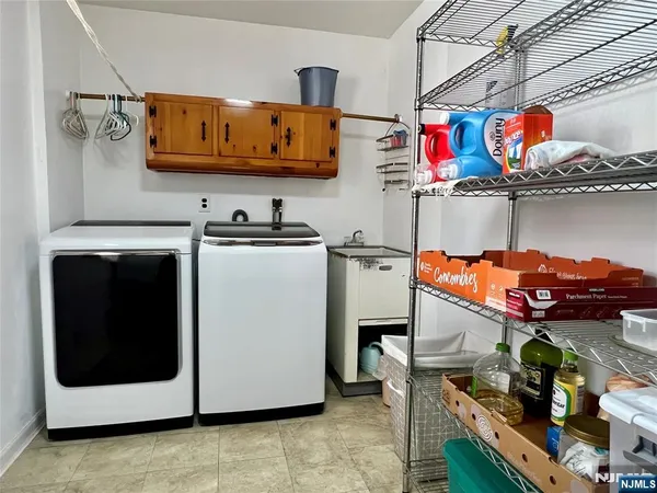 $3,950 | 6 White Beeches Drive, Dumont, NJ 07628