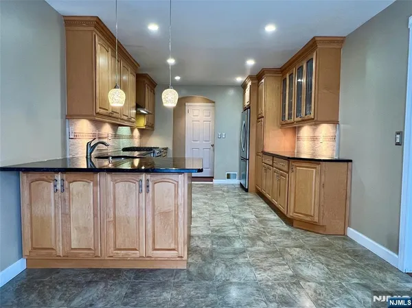 $3,950 | 6 White Beeches Drive, Dumont, NJ 07628