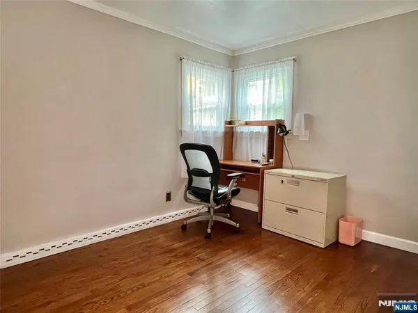 $3,950 | 6 White Beeches Drive, Dumont, NJ 07628