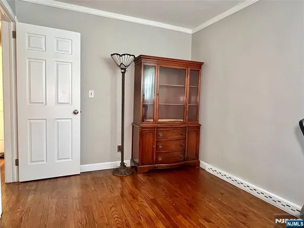 $3,950 | 6 White Beeches Drive, Dumont, NJ 07628