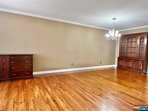 $3,950 | 6 White Beeches Drive, Dumont, NJ 07628