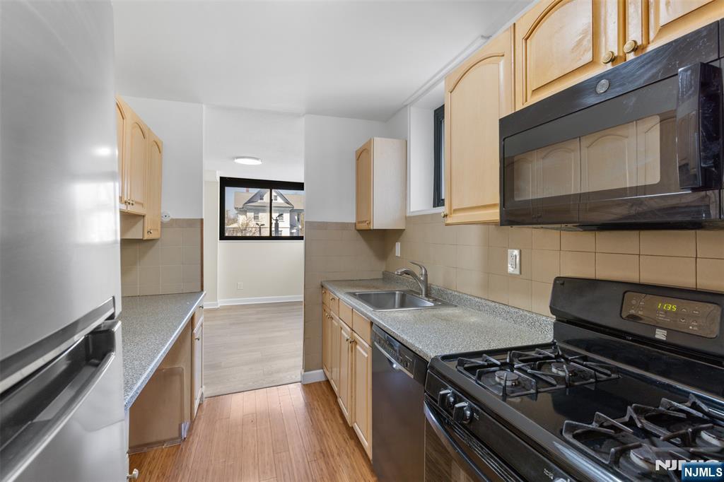 235 Prospect Avenue, Unit 2B Hackensack, NJ 07601 - Photo 12 of 23